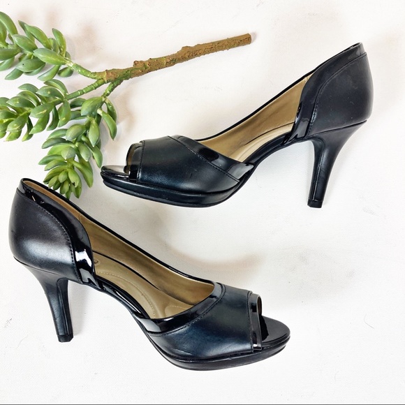 Bandolino Shoes - Bandolino B Fleixble Comfort Vegan Leather Heels 6.5M